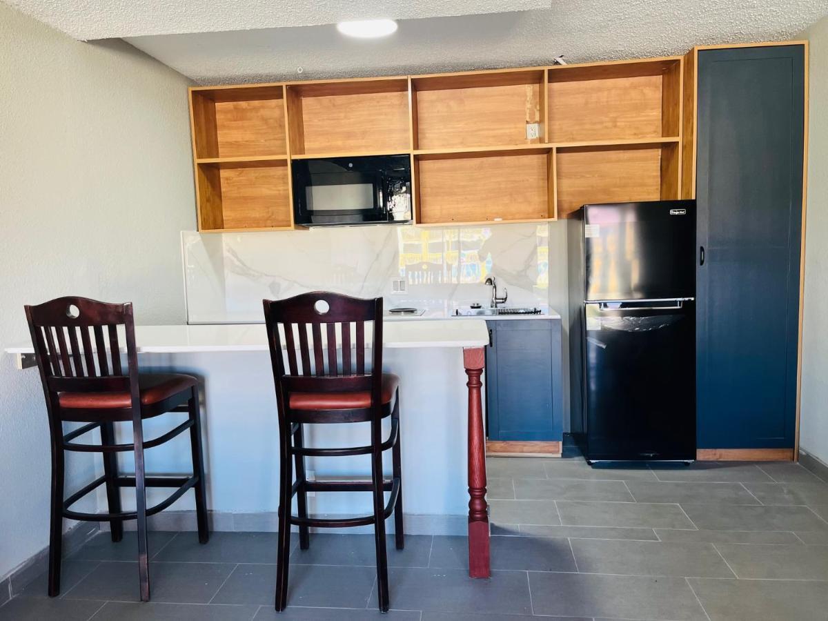 North Villa Extended Stay Хюстън Екстериор снимка